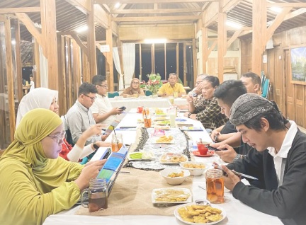 Cangkrukan DPMPTSP dengan KADIN